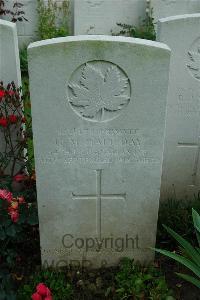 Canada Cemetery Tilloy Les Cambrai - Halliday, George Matthew